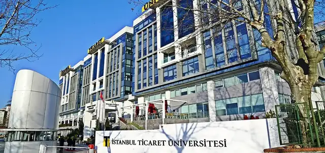 Кампус — Стамбульский коммерческий университет