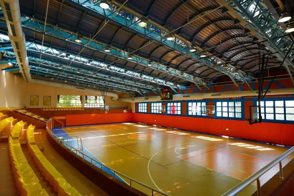 Basketball court - Isik University