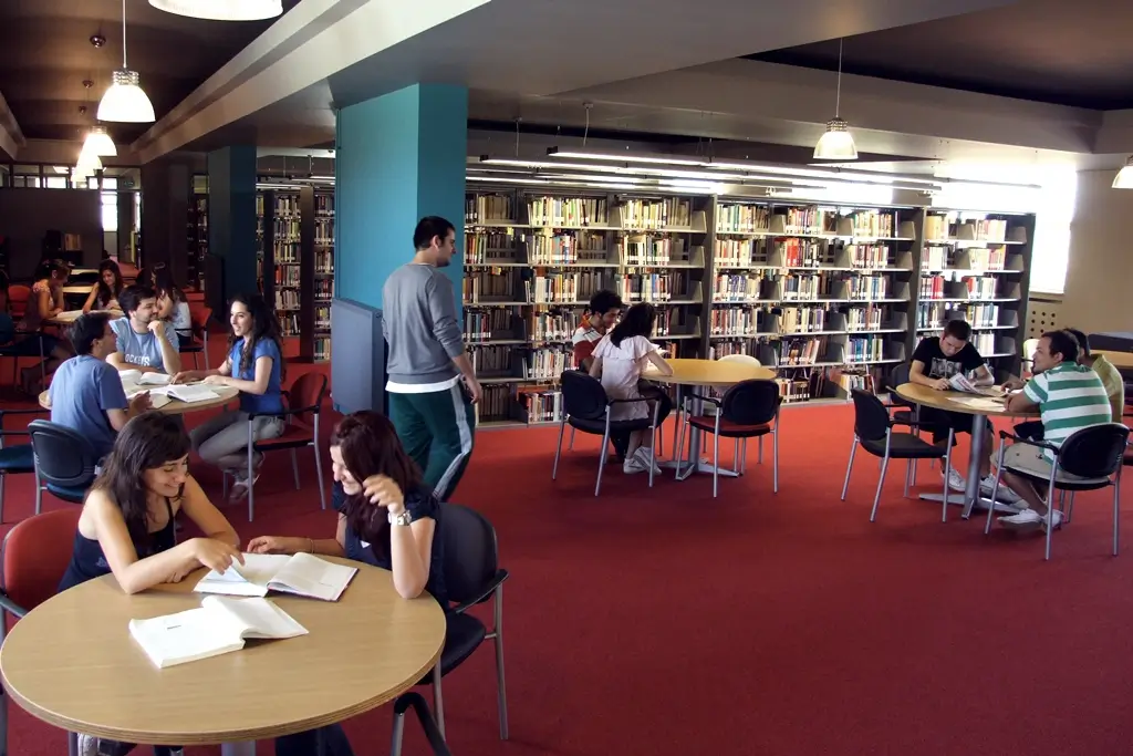 Library - Isik University