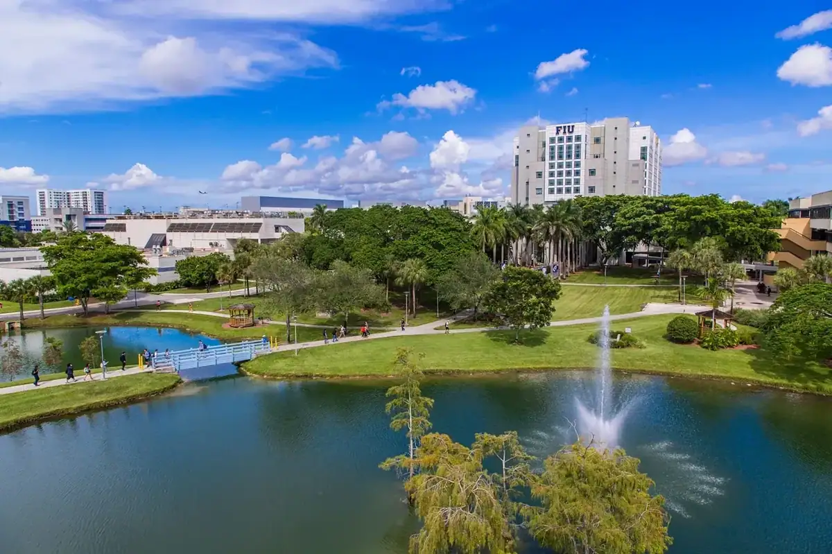 Florida International University (FIU) - Майами, Флорида
